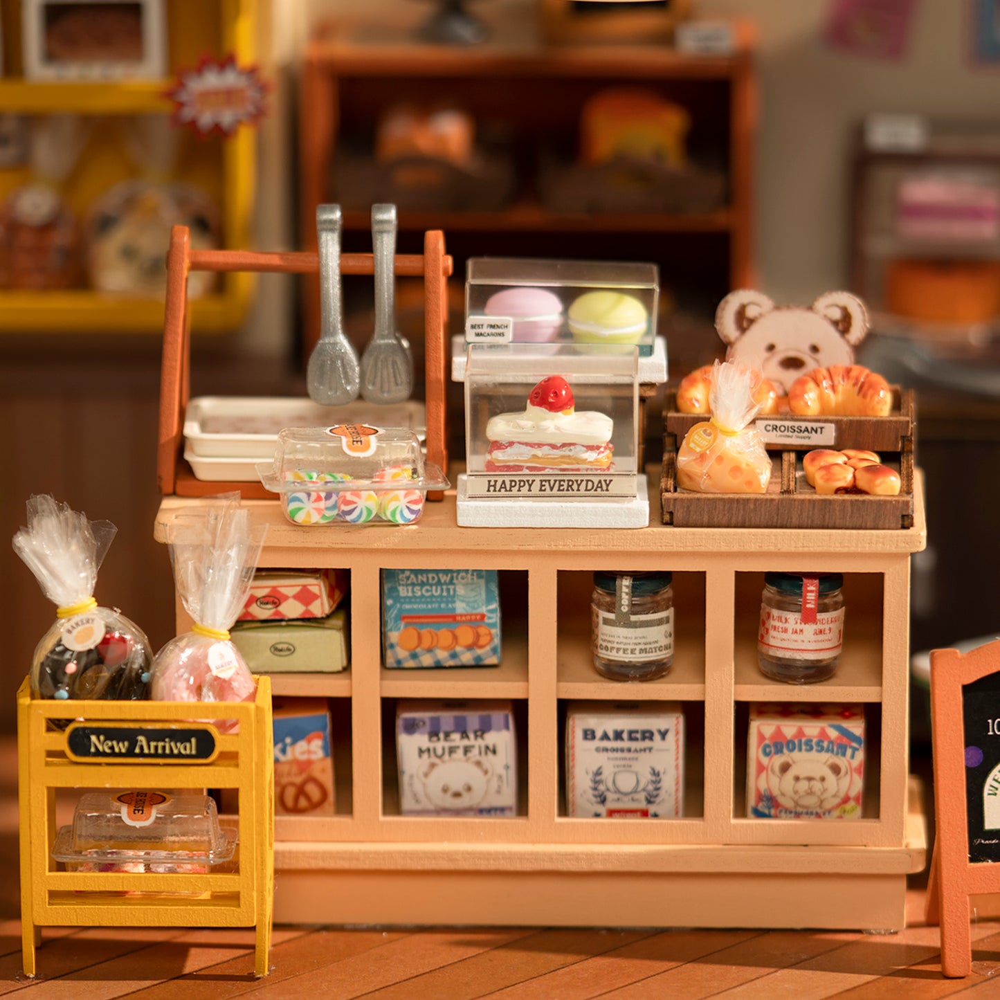 Rolife Becka’s DIY Miniature Baking House – Creative Craft Set